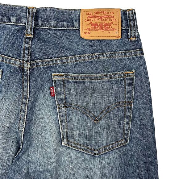 Levi's 515 Bootcut Jeans – Medium Wash, Classic Fit, Size 6‎ - Picture 1 of 6